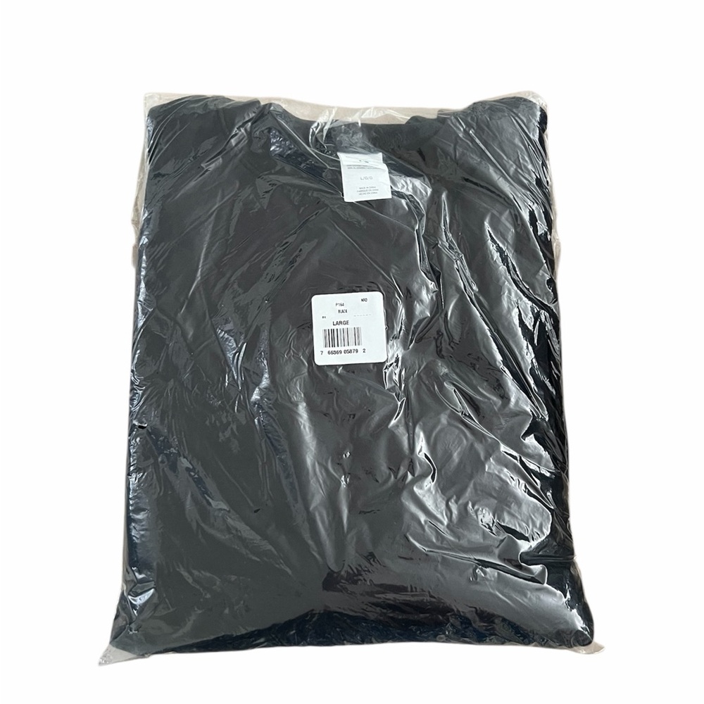 Hane’s Black Women’s Sweatshirt